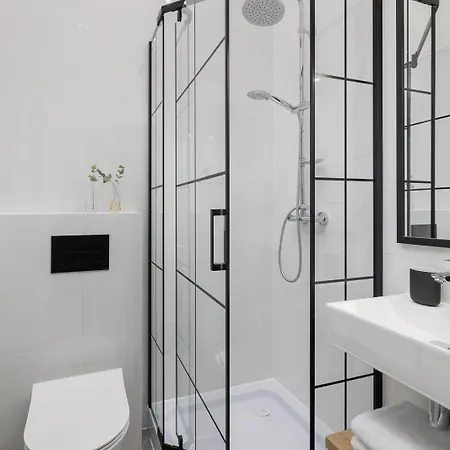 With Balcony - 41 Starowislna Street דירה קרקוב