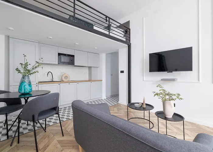 With Balcony - 41 Starowislna Street *